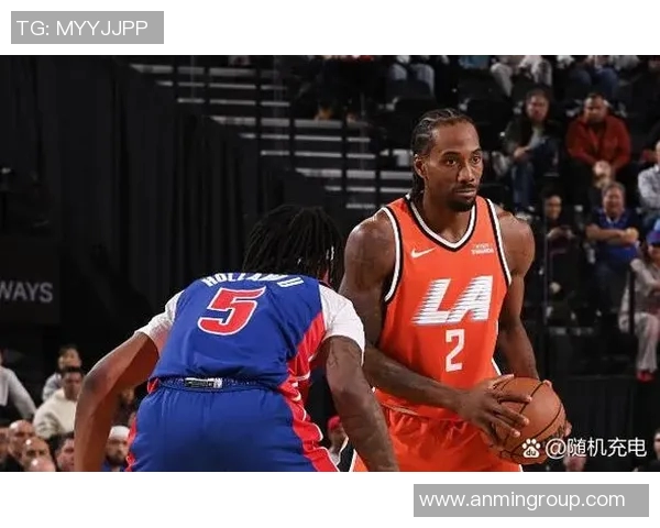 莱昂纳德缺席引发热议快船遭到NBA官方警告与关注